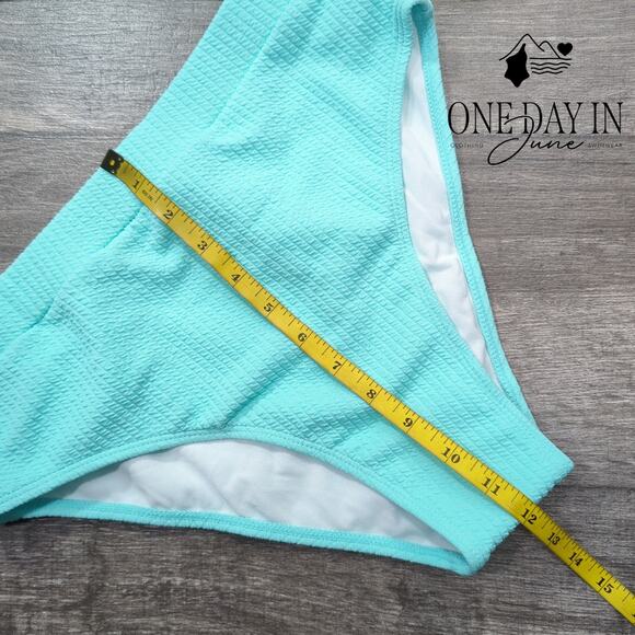 Aleumdr Textured Ribbed Crop Bikini Swimsuit Size L - Picture 3 of 4